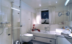 Badmodernisierung, Badgestaltung, Barrierefreiheit, Sanitäre Installation